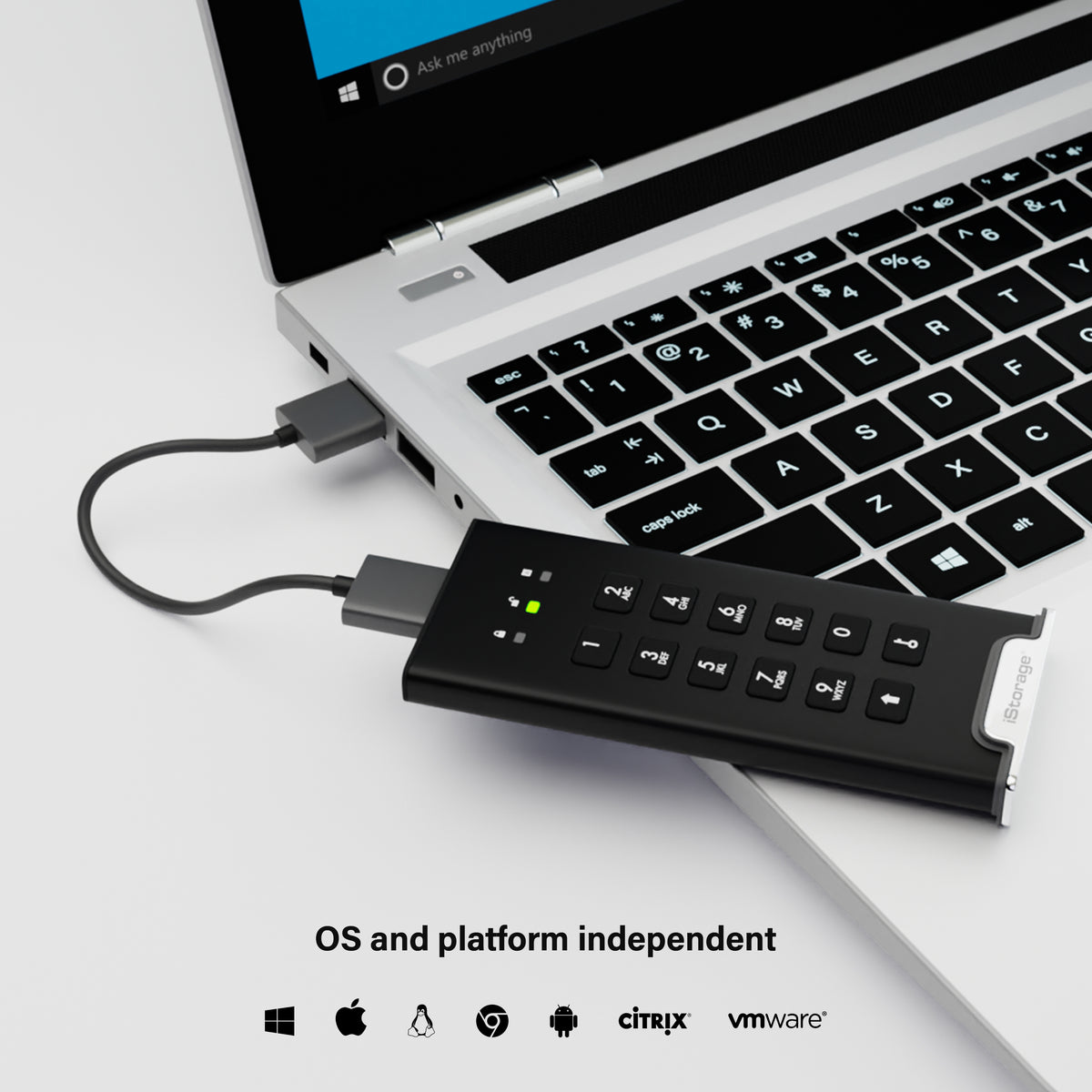 Betriebssystem- und plattformunabhängig. Keine Software erforderlich; Das Laufwerk funktioniert auf jedem Gerät mit USB-Anschluss. USB-Typ-C- und Typ-A-Konnektivität (im Lieferumfang enthalten)