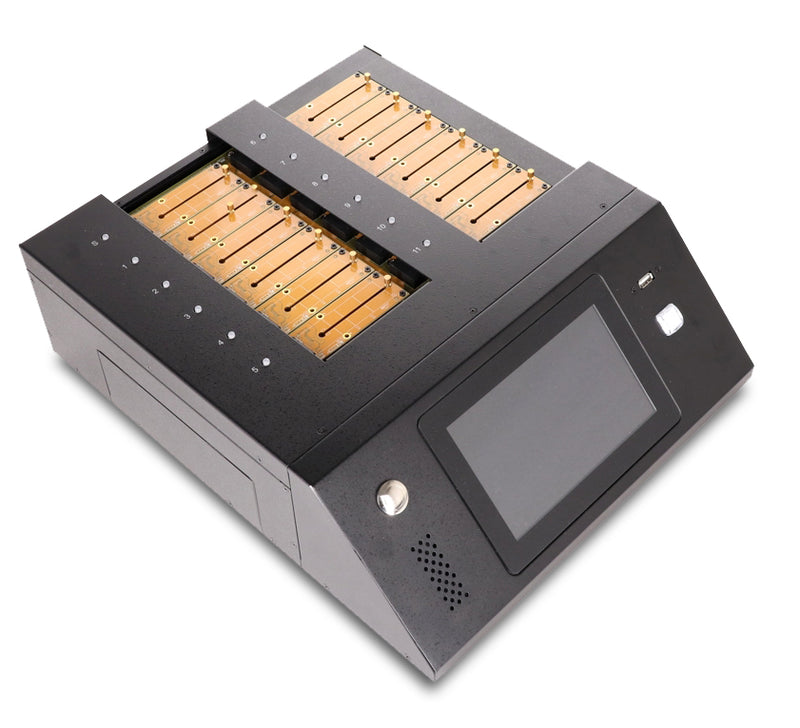 KanguruClone 11 M.2 NVMe Pro SSD Duplicator with lights off